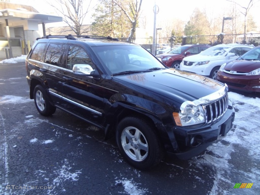 Black Jeep Grand Cherokee