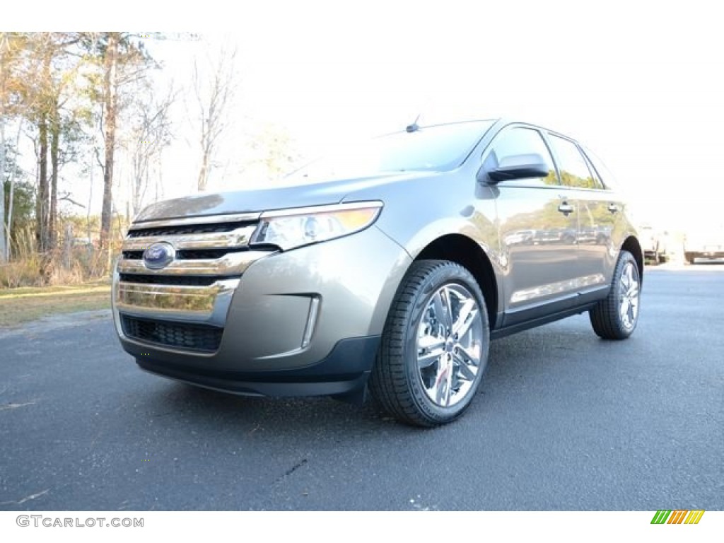 Mineral Gray Ford Edge