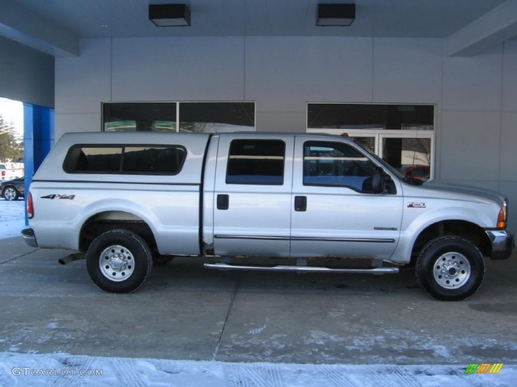 1999 F250 Super Duty XLT Crew Cab 4x4 - Silver Metallic / Medium Graphite photo #2