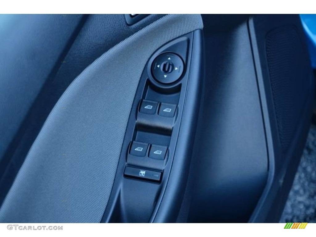 2014 Focus SE Sedan - Blue Candy / Charcoal Black photo #18