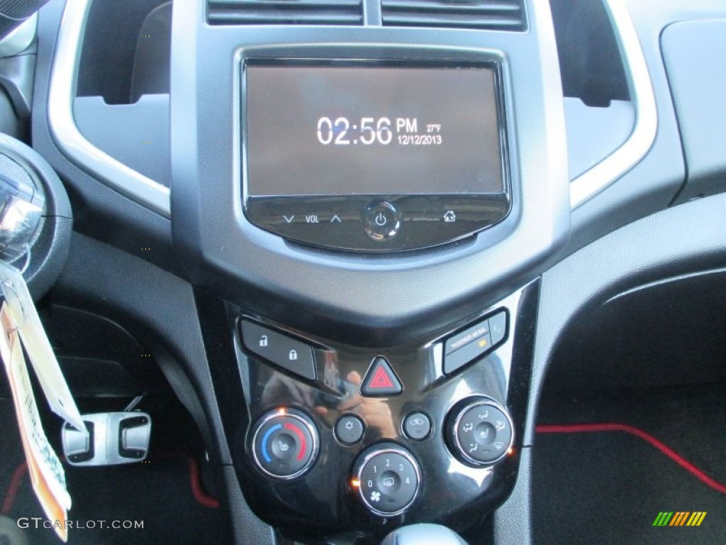 2013 Chevrolet Sonic RS Hatch Controls Photo #88791440