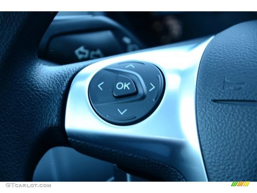 2014 Focus SE Sedan - Blue Candy / Charcoal Black photo #22