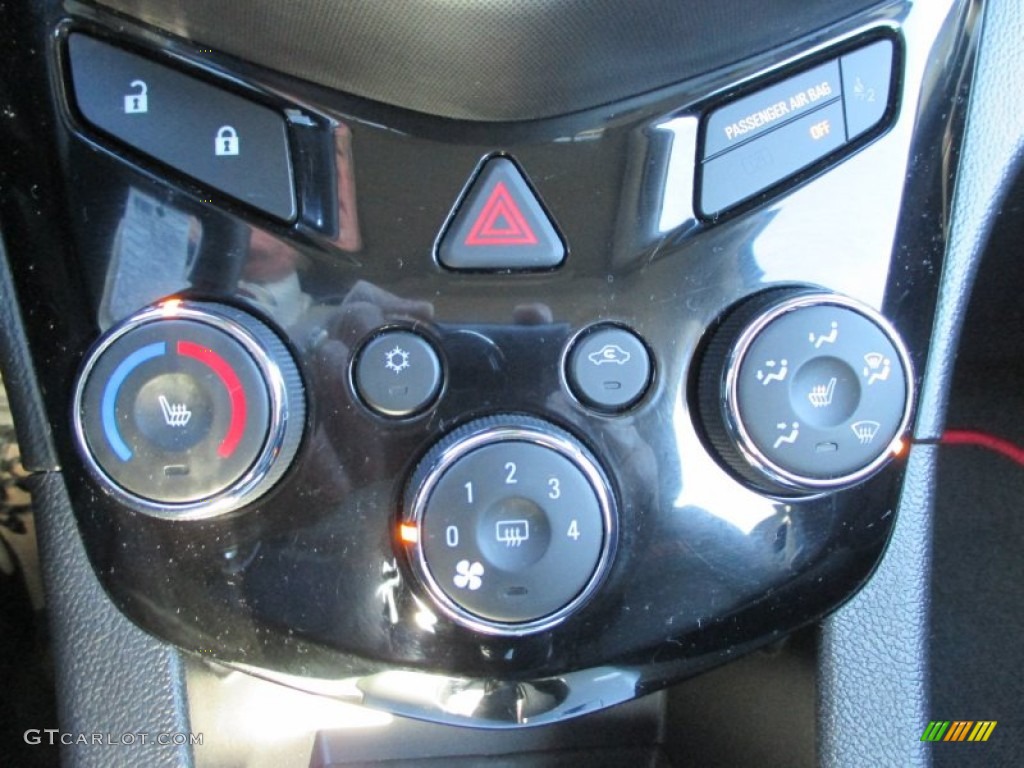 2013 Chevrolet Sonic RS Hatch Controls Photo #88791518