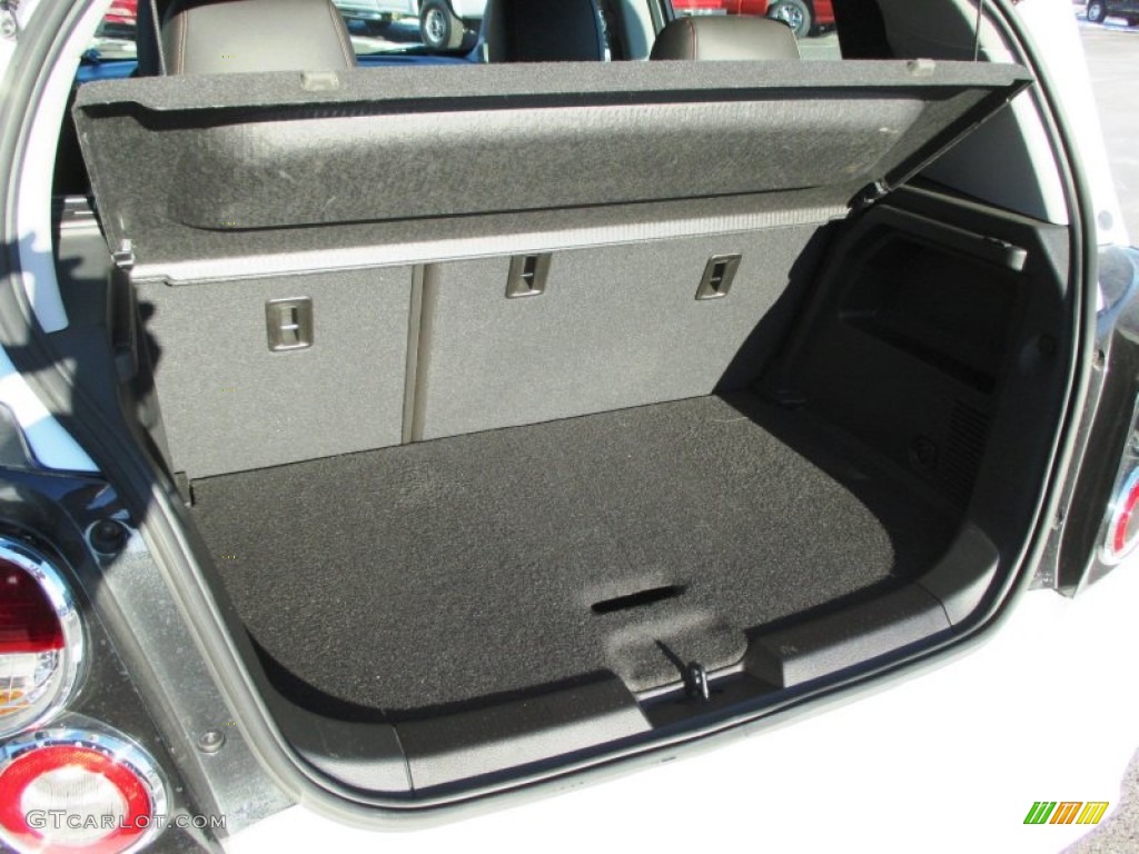 2013 Chevrolet Sonic RS Hatch Trunk Photos
