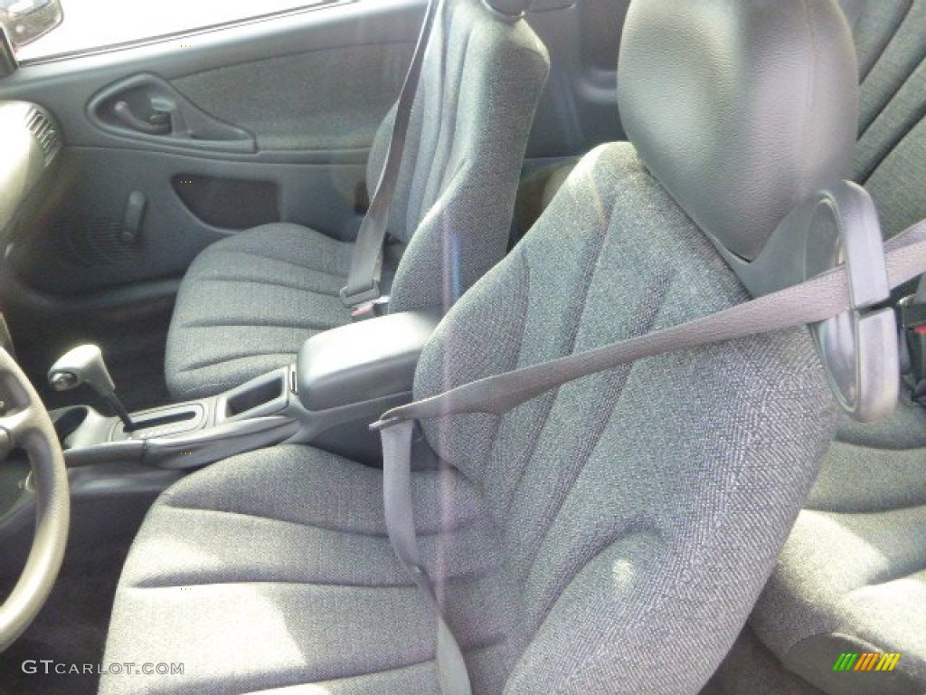 2004 Cavalier Coupe - Victory Red / Graphite photo #8