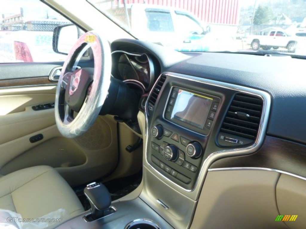 2014 Grand Cherokee Limited 4x4 - Black Forest Green Pearl / New Zealand Black/Light Frost photo #19