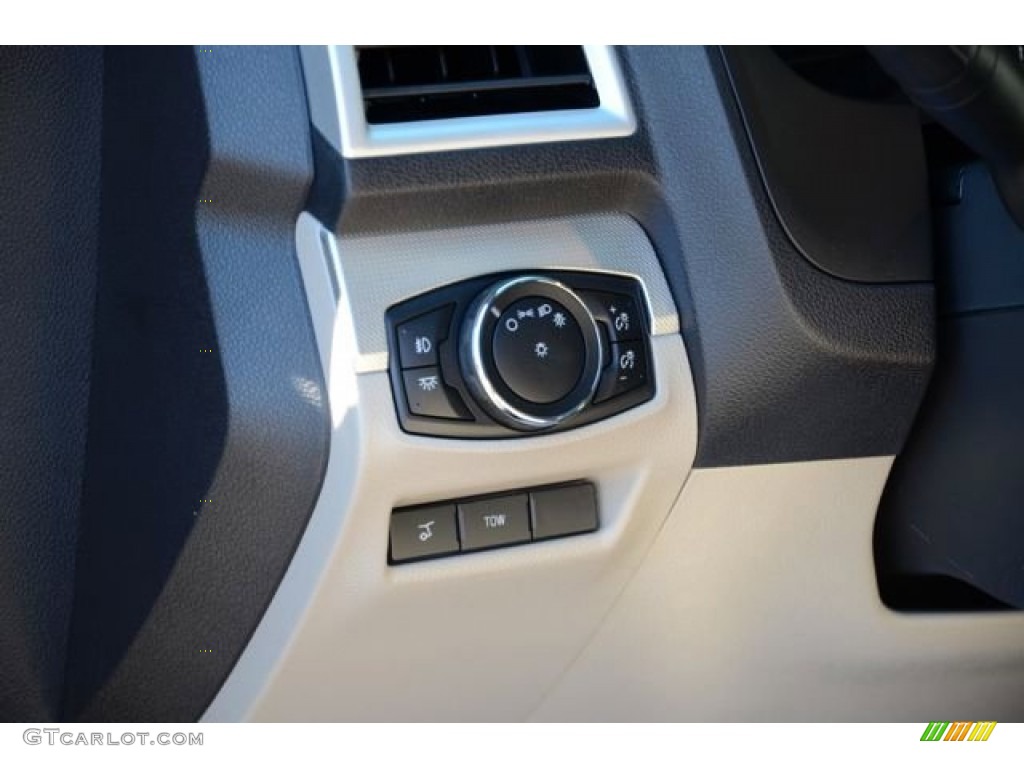 2014 Explorer XLT - Dark Side / Medium Light Stone photo #23