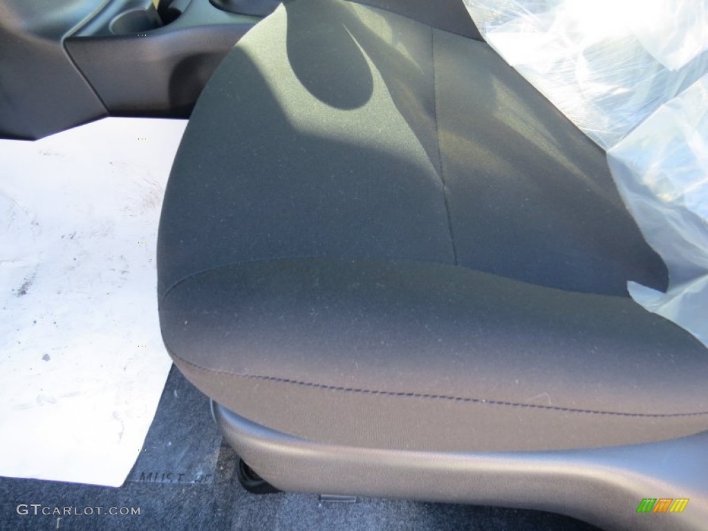 2014 Versa 1.6 S Sedan - Blue Onyx / Charcoal photo #10