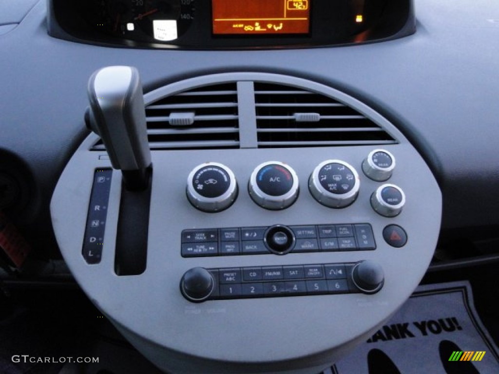 2006 Nissan Quest 3.5 SE Controls Photo #88799402
