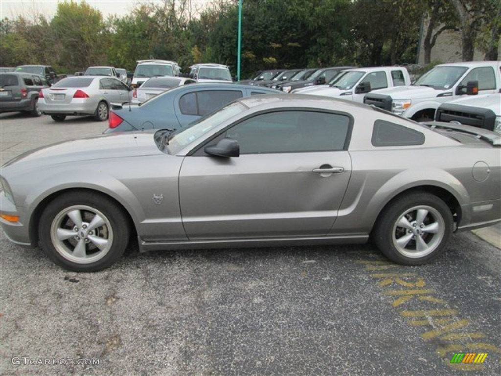 2009 Mustang GT Coupe - Vapor Silver Metallic / Dark Charcoal photo #2