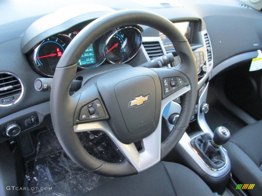 2014 Chevrolet Cruze LT Jet Black Steering Wheel Photo #88802402