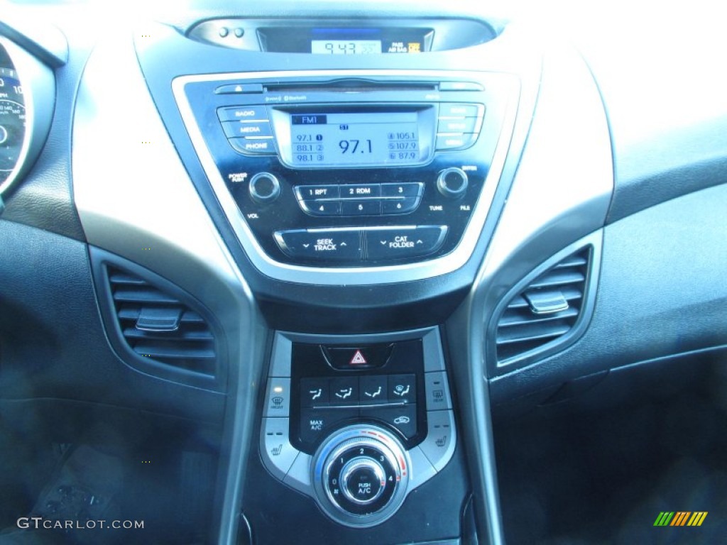 2013 Elantra Coupe GS - Silver / Black photo #13