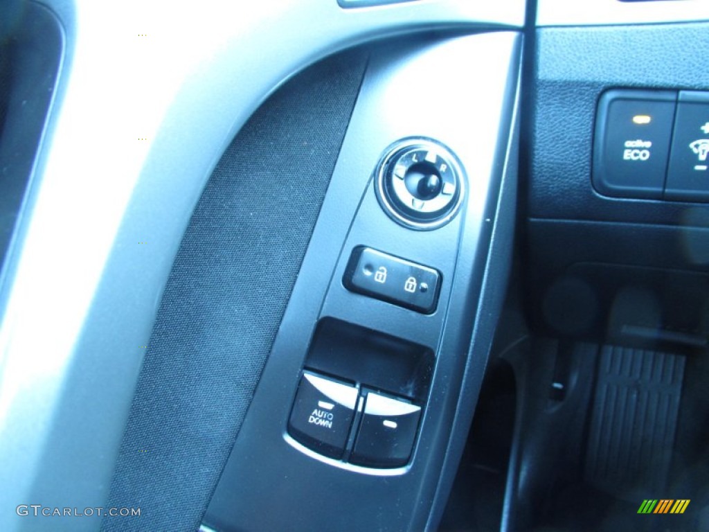 2013 Elantra Coupe GS - Silver / Black photo #15