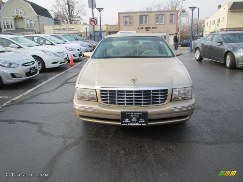 1998 DeVille Sedan - Light Driftwood Metallic / Camel photo #2