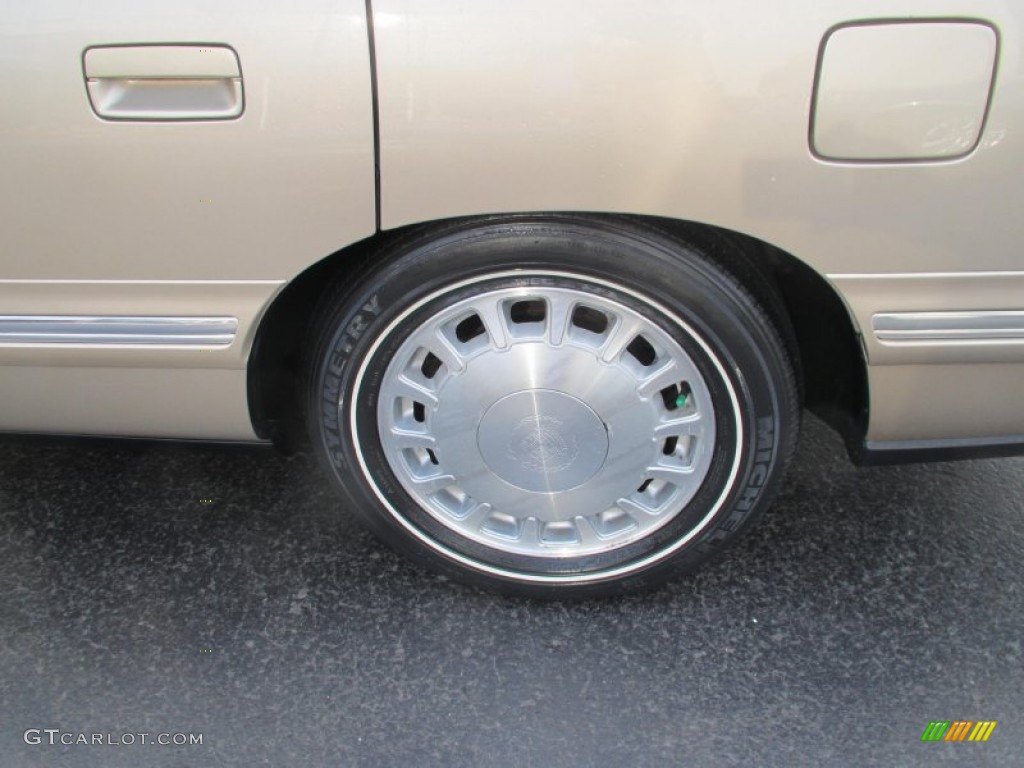 1998 DeVille Sedan - Light Driftwood Metallic / Camel photo #7