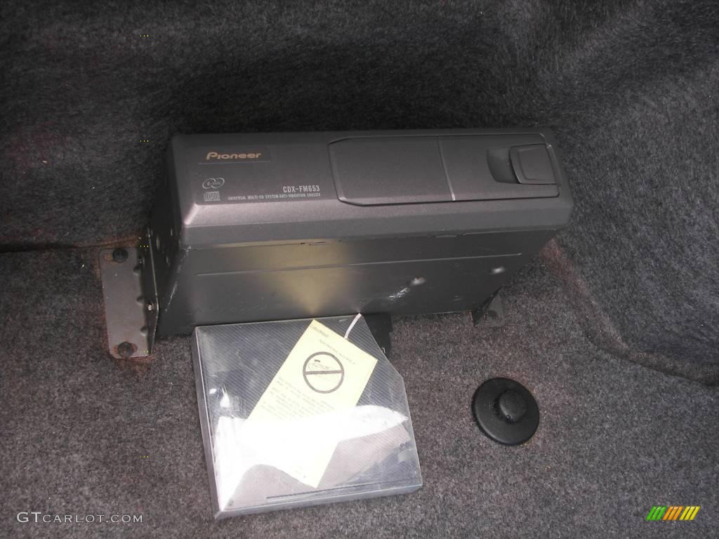 2000 LeSabre Custom - Black / Taupe photo #15
