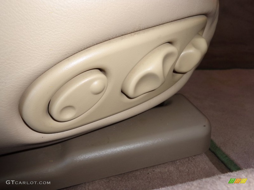 2000 Jaguar XK XKR Convertible Controls Photo #88811933