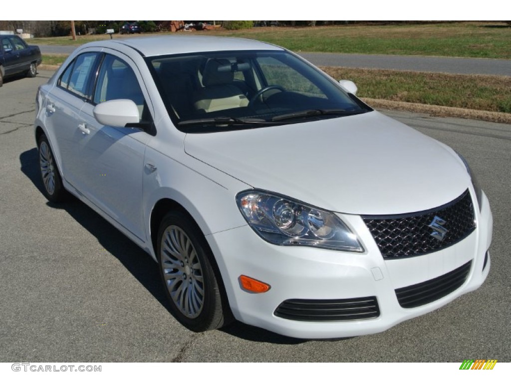 2012 Suzuki Kizashi SE Exterior Photos