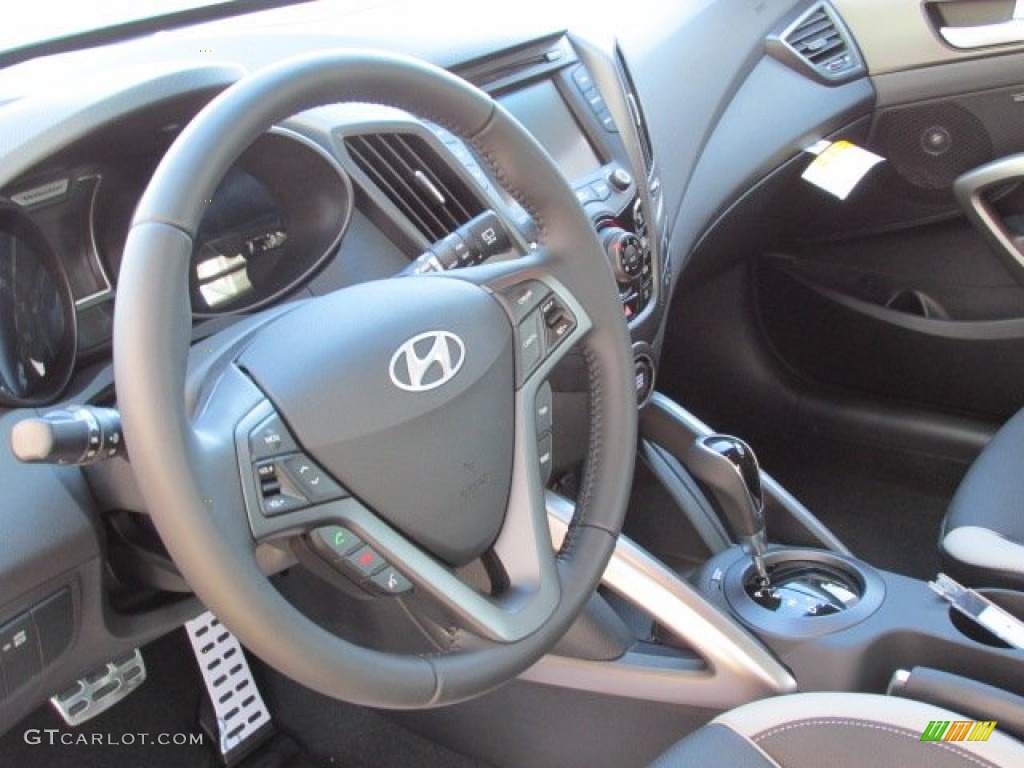 2014 Hyundai Veloster Turbo Steering Wheel Photos