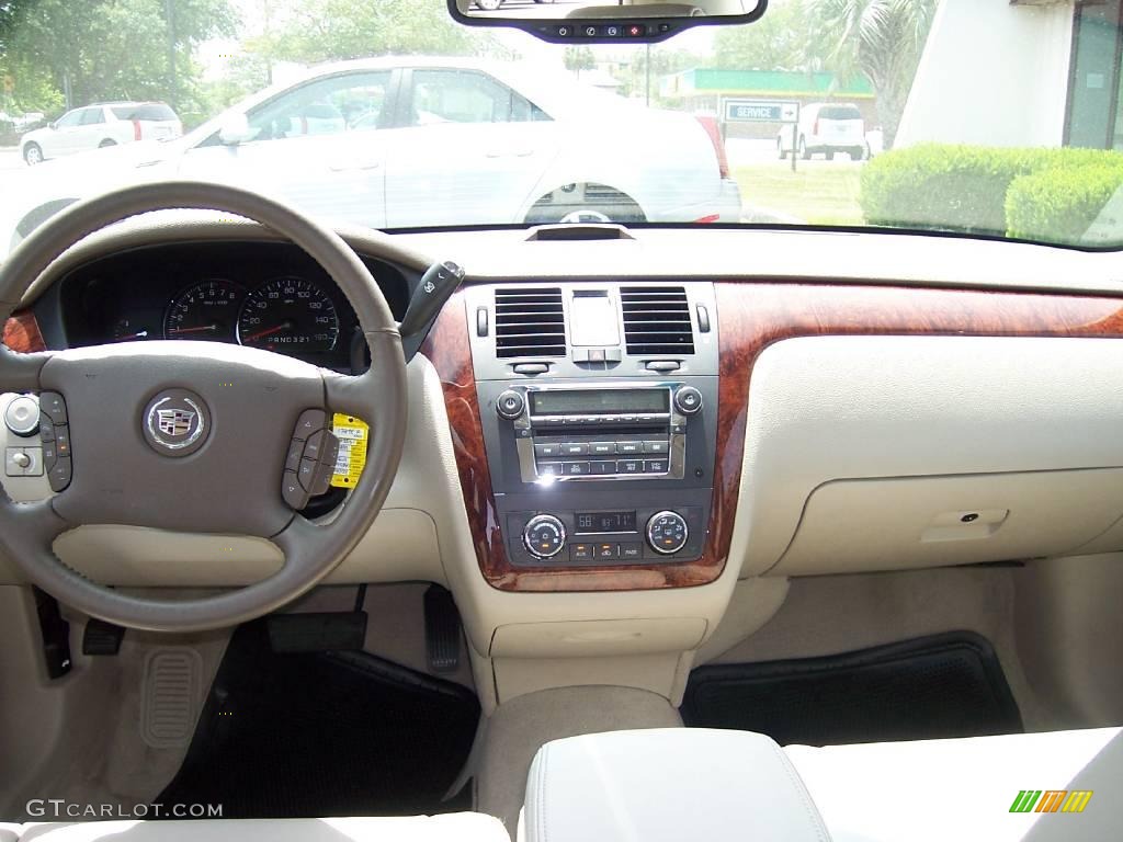 2006 DTS  - Crimson Pearl / Cashmere photo #3