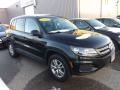 Deep Black Metallic - Tiguan LE Photo No. 2