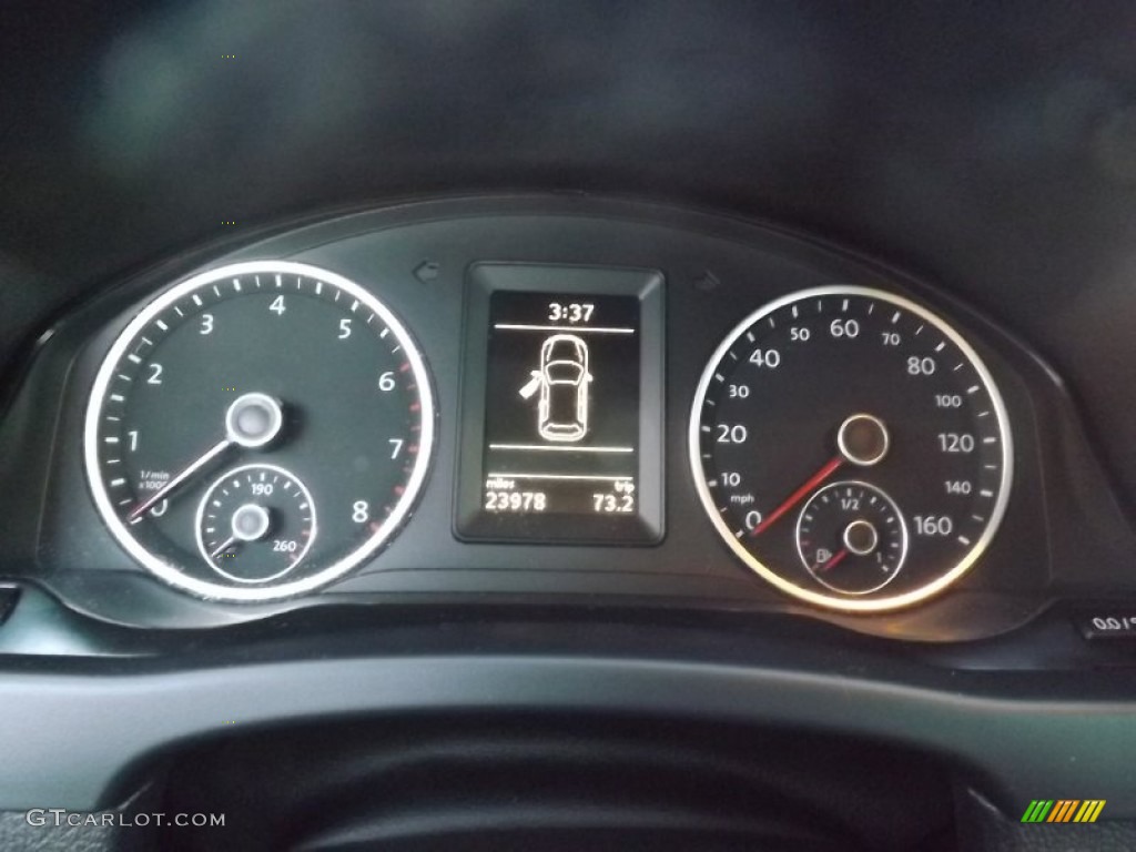 2012 Tiguan LE - Deep Black Metallic / Black photo #7