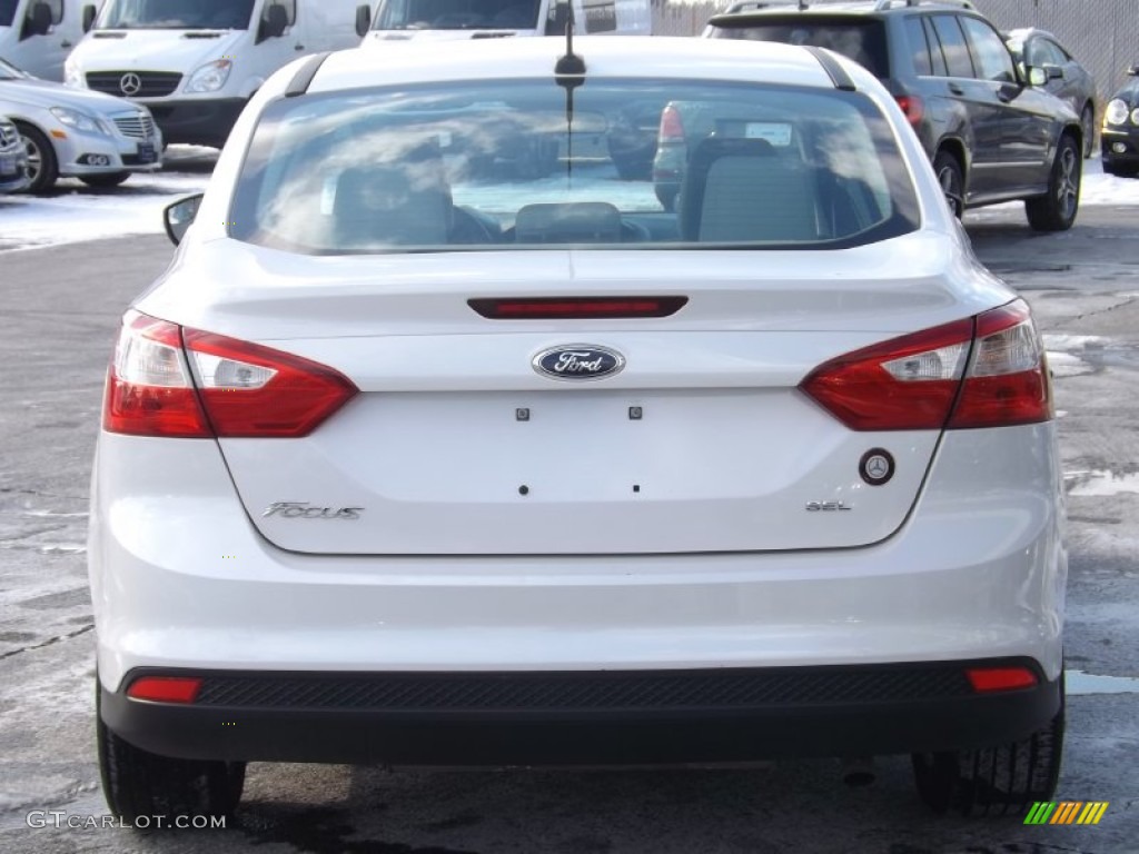 2012 Focus SEL Sedan - Oxford White / Stone photo #4