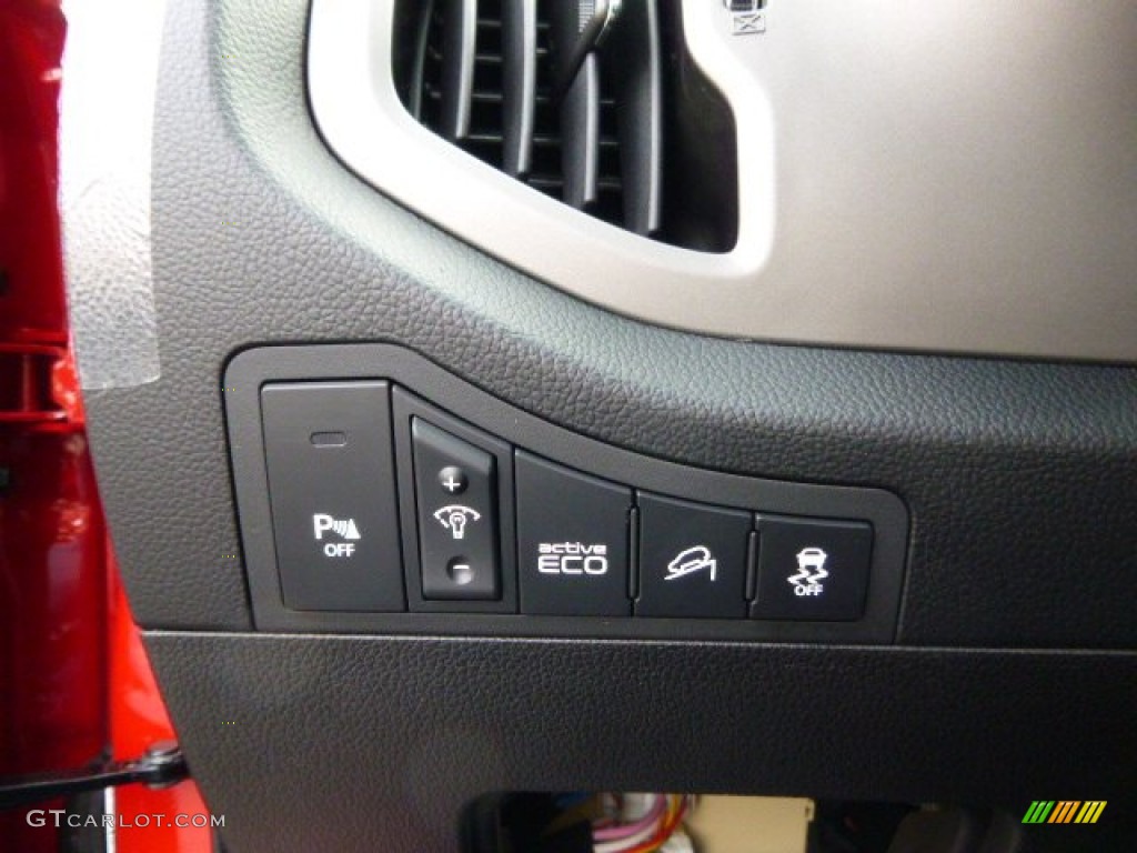 2014 Sportage LX AWD - Signal Red / Black photo #16