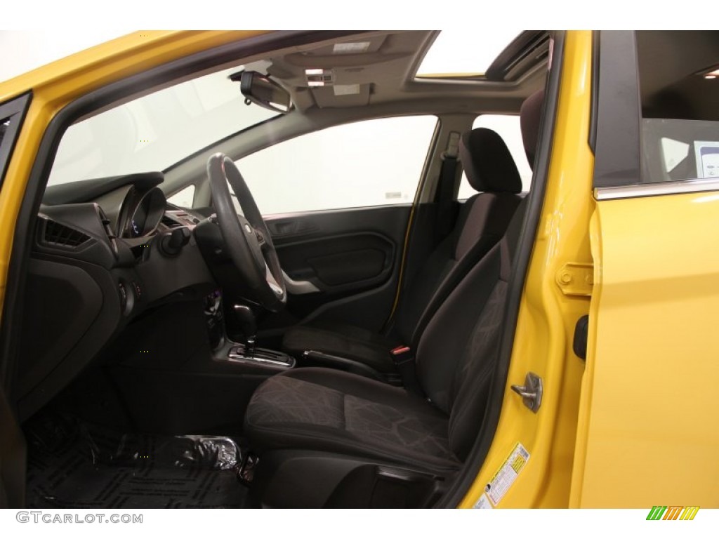 2011 Fiesta SES Hatchback - Yellow Blaze Metallic Tri-Coat / Charcoal Black/Blue Cloth photo #5