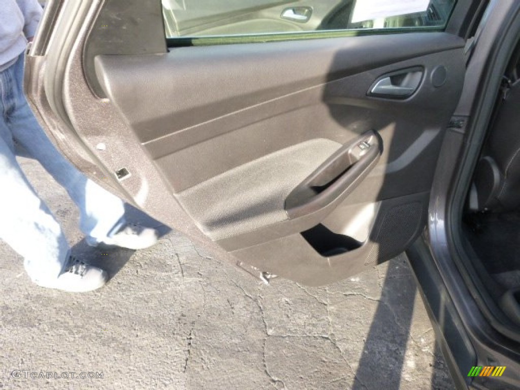 2012 Focus SEL Sedan - Sterling Grey Metallic / Charcoal Black photo #13