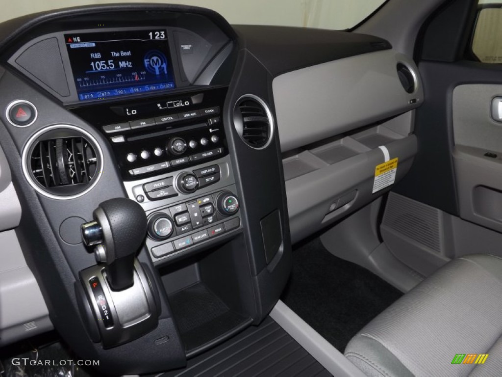 2014 Honda Pilot EX Controls Photo #88823164
