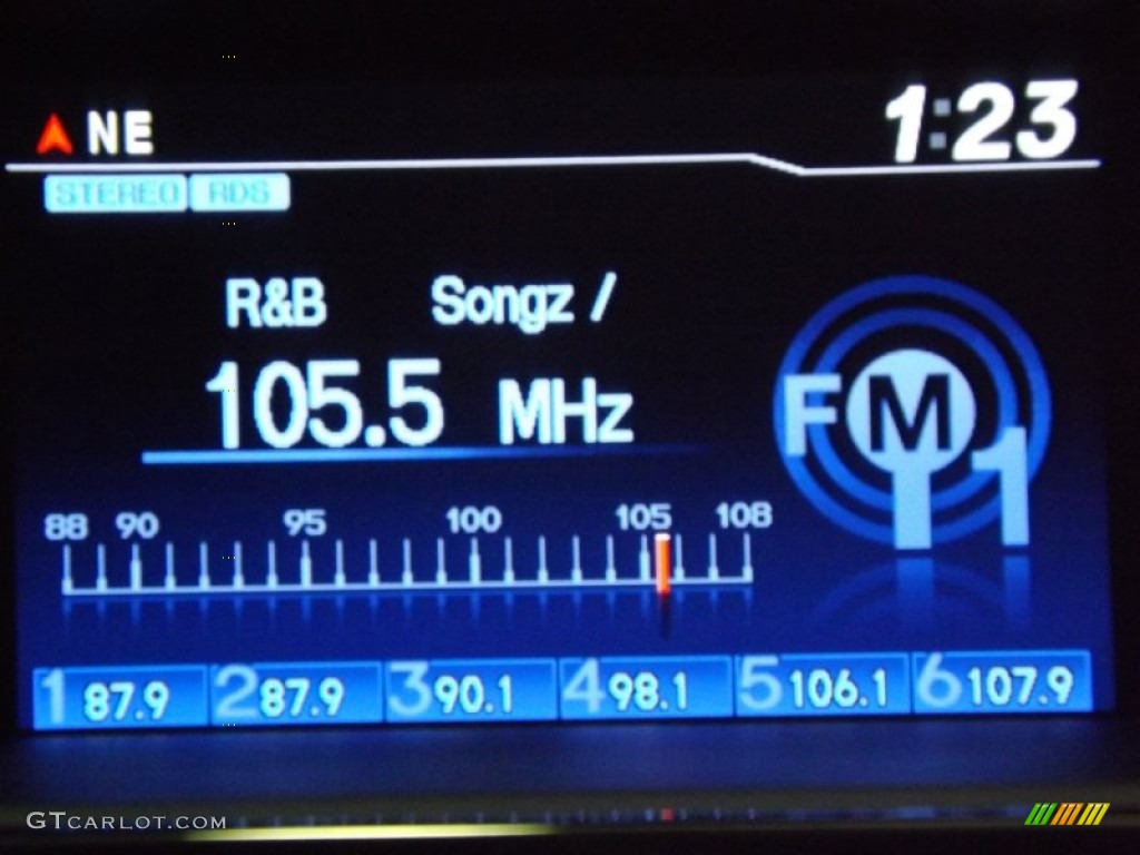 2014 Pilot EX - Modern Steel Metallic / Gray photo #15