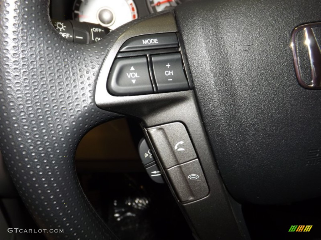 2014 Honda Pilot EX Controls Photo #88823382