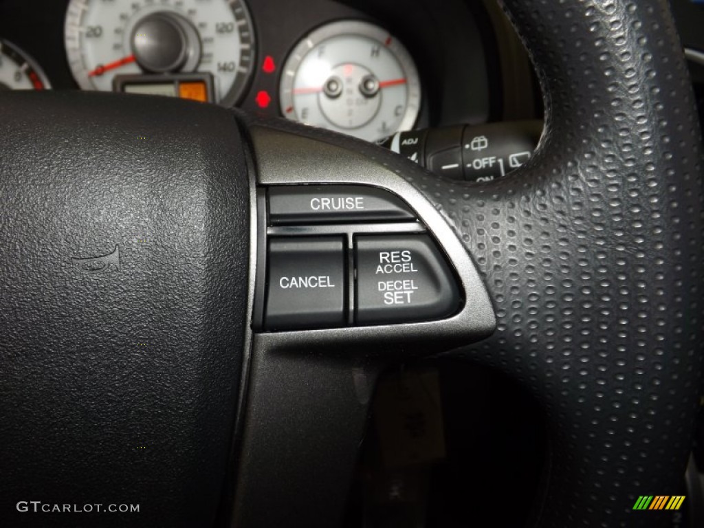 2014 Honda Pilot EX Controls Photos