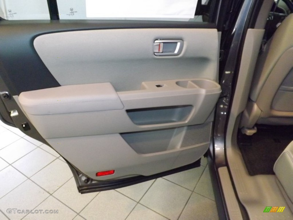 2014 Pilot EX - Modern Steel Metallic / Gray photo #23