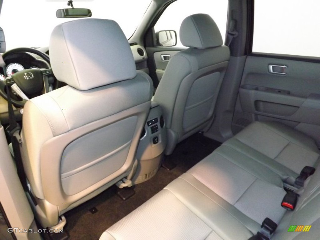 2014 Honda Pilot EX Rear Seat Photos
