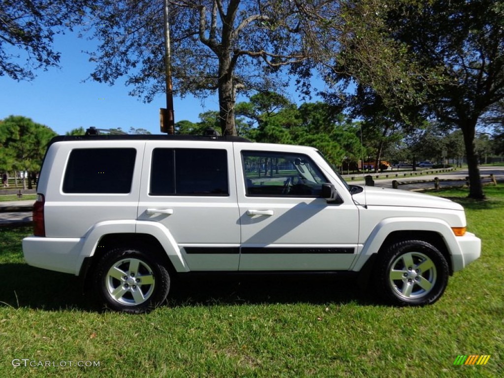 Stone White 2007 Jeep Commander Sport 4x4 Exterior Photo #88823838
