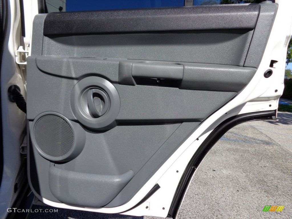 2007 Jeep Commander Sport 4x4 Medium Slate Gray Door Panel Photo #88824871