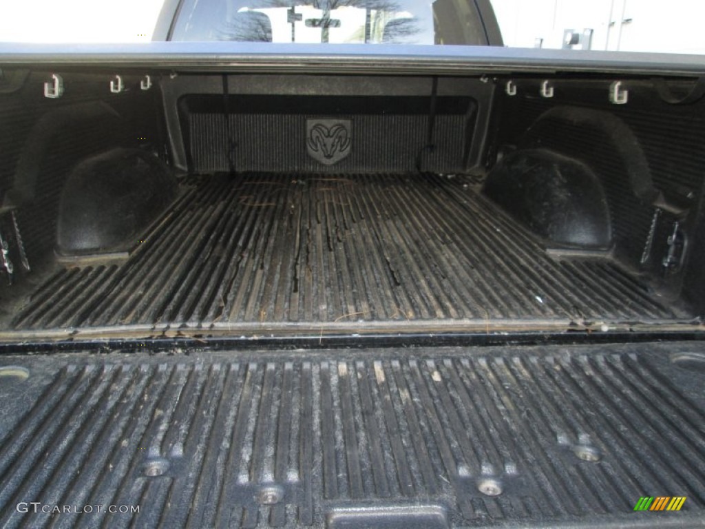 2003 Ram 1500 SLT Quad Cab 4x4 - Black / Dark Slate Gray photo #23