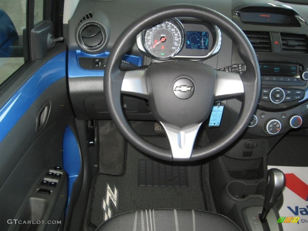 2014 Chevrolet Spark LS Silver/Blue Steering Wheel Photo #88827517