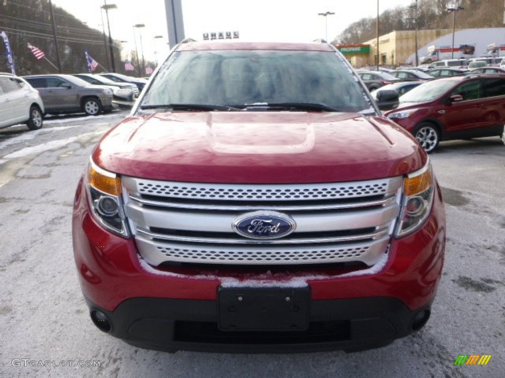 2011 Explorer XLT 4WD - Red Candy Metallic / Charcoal Black photo #7