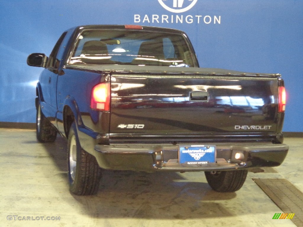 2001 S10 LS Extended Cab - Onyx Black / Graphite photo #6