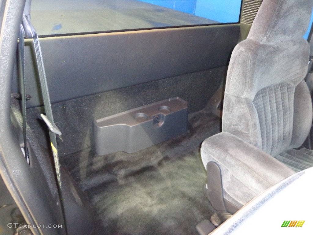 2001 S10 LS Extended Cab - Onyx Black / Graphite photo #25