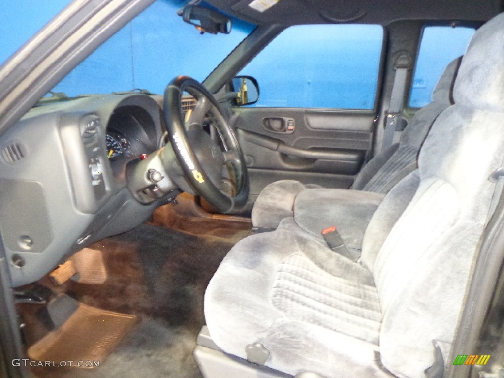 2001 S10 LS Extended Cab - Onyx Black / Graphite photo #27