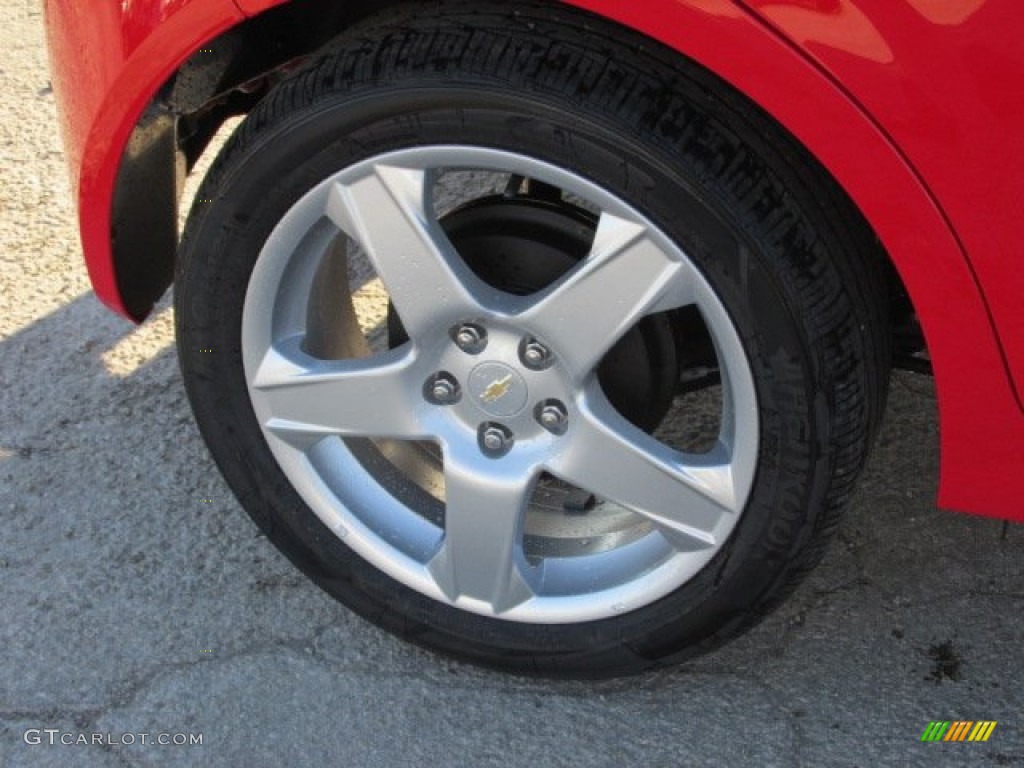 2014 Chevrolet Sonic LTZ Hatchback Wheel Photo #88831894