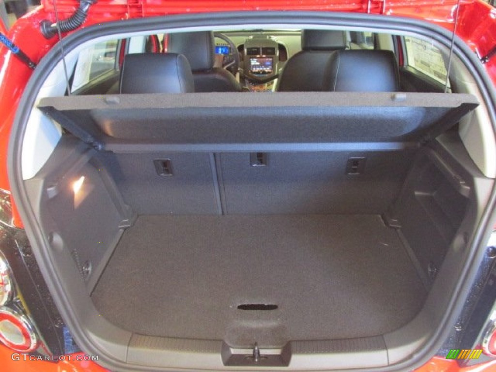 2014 Chevrolet Sonic LTZ Hatchback Trunk Photo #88832155