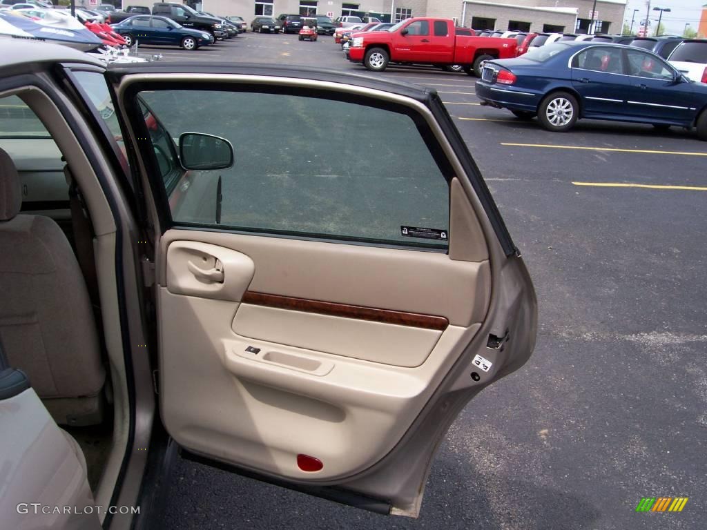 2002 Impala  - Sandrift Metallic / Neutral photo #19