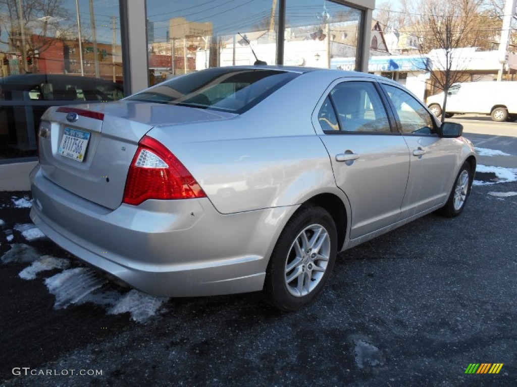 2010 Fusion S - Brilliant Silver Metallic / Medium Light Stone photo #5