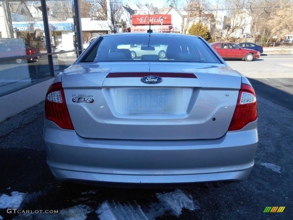 2010 Fusion S - Brilliant Silver Metallic / Medium Light Stone photo #6