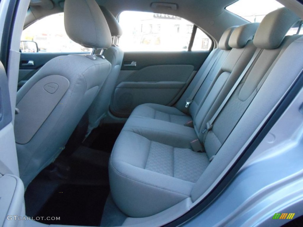 2010 Fusion S - Brilliant Silver Metallic / Medium Light Stone photo #9